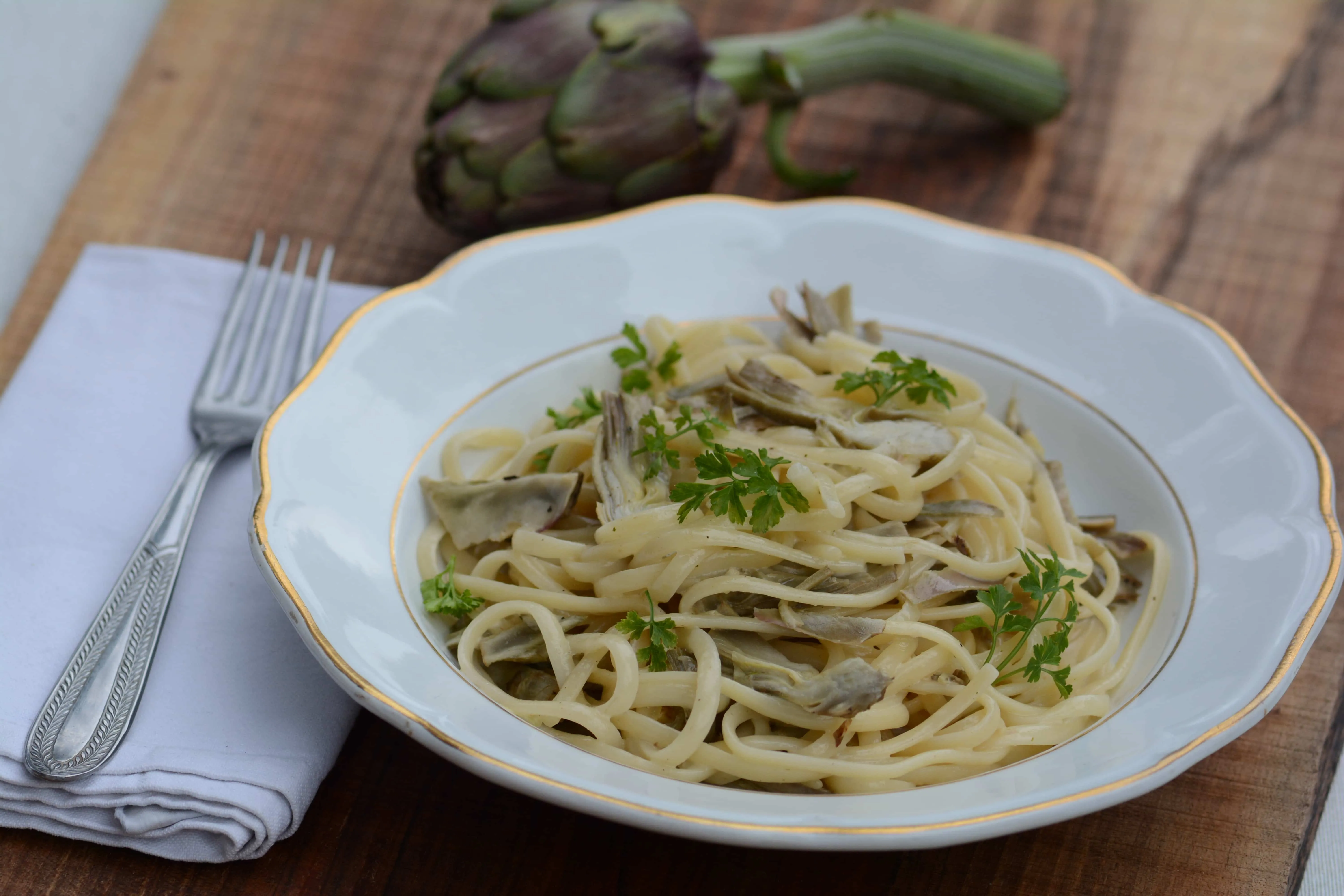 Pasta con salsa di carciofi